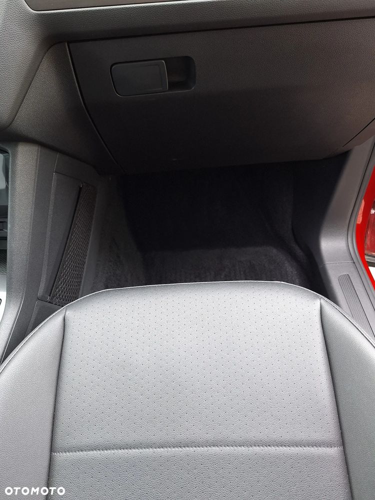 Volkswagen Tiguan - 32