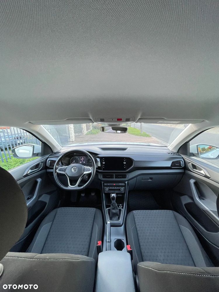 Volkswagen T-Cross - 15