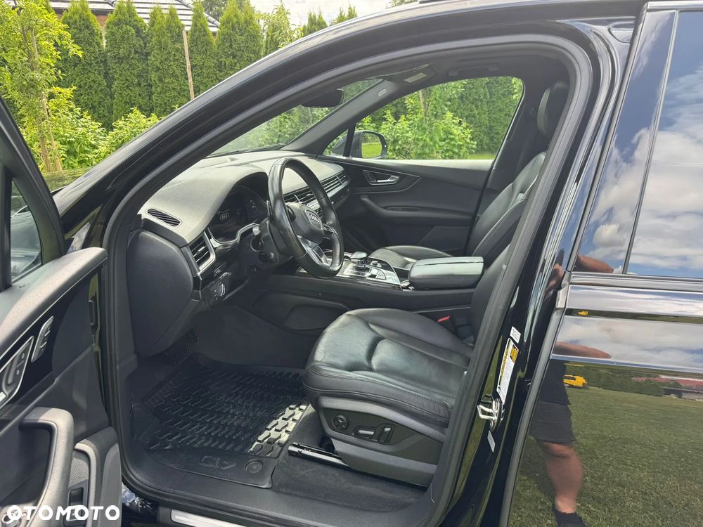 Audi Q7 - 9