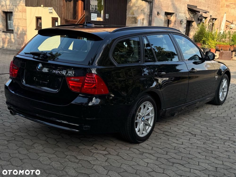 BMW Seria 3 320d M Sport EU6 - 6