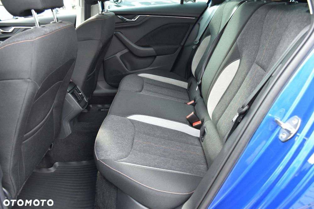 Skoda Kamiq 1.0 TSI Style DSG - 29