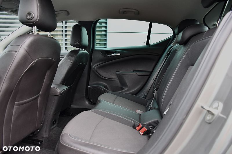Opel Astra 1.4 Turbo Start/Stop Innovation - 20