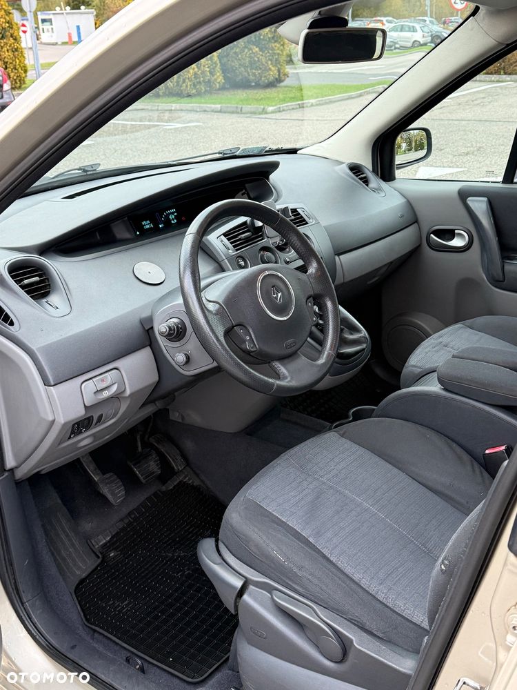 Renault Scenic - 13