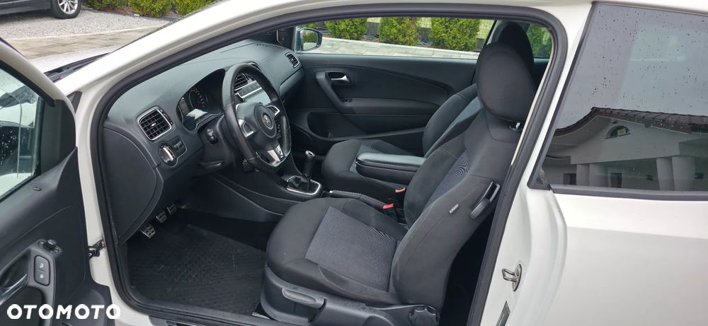 Volkswagen Polo 1.6 TDI DPF Highline - 14