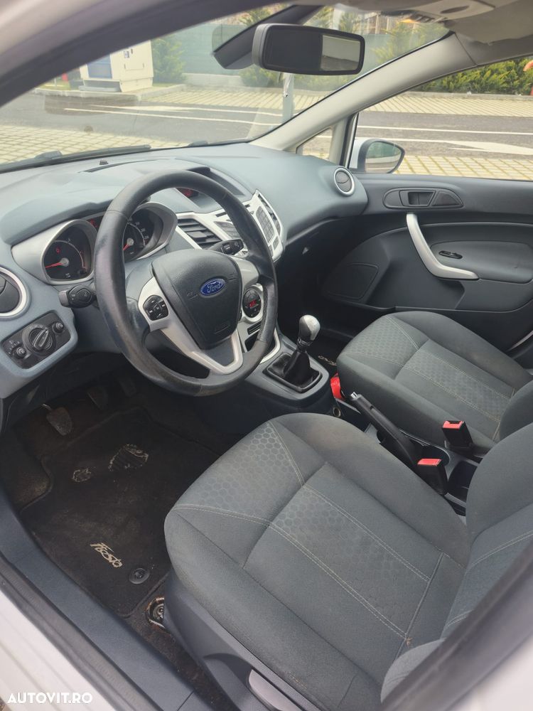 Ford Fiesta 1.6 TDCI DPF Titanium - 7