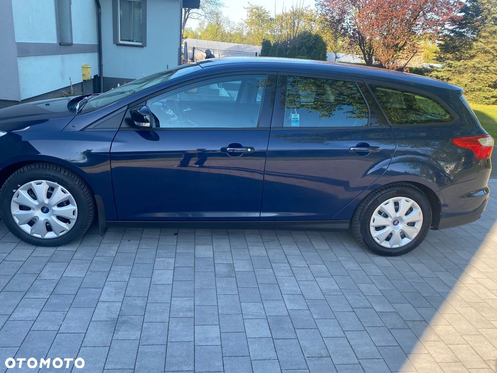 Ford Focus 1.6 Trend - 10