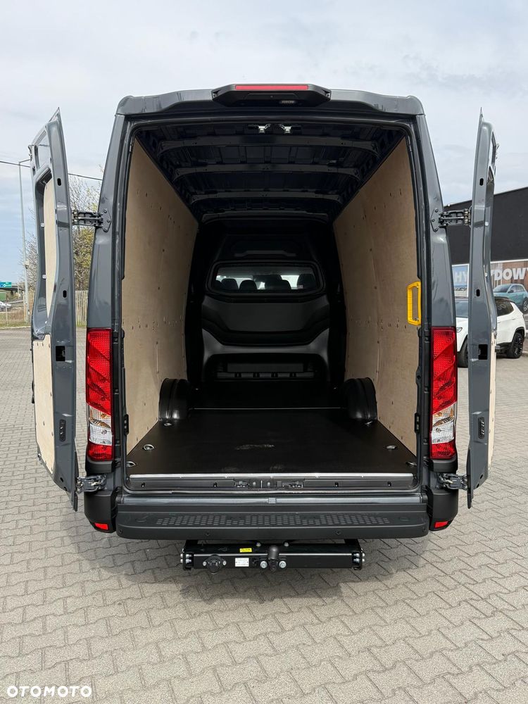 Iveco SPECJALNA CENA – ostatnie sztuki !!! AUTOMAT 7 OSOBOWE MAX DŁUGIE - ZABUDOWA W CENIE - 11