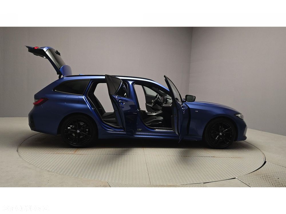 BMW Seria 3 320d xDrive M Sport - 13