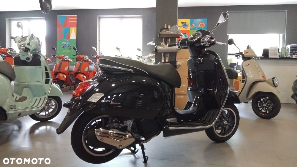 Vespa GTS - 3