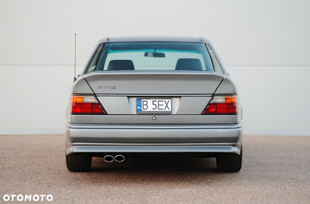 Mercedes-Benz Klasa E - 8
