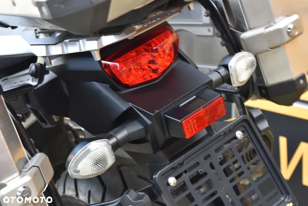 Suzuki V-STROM - 16