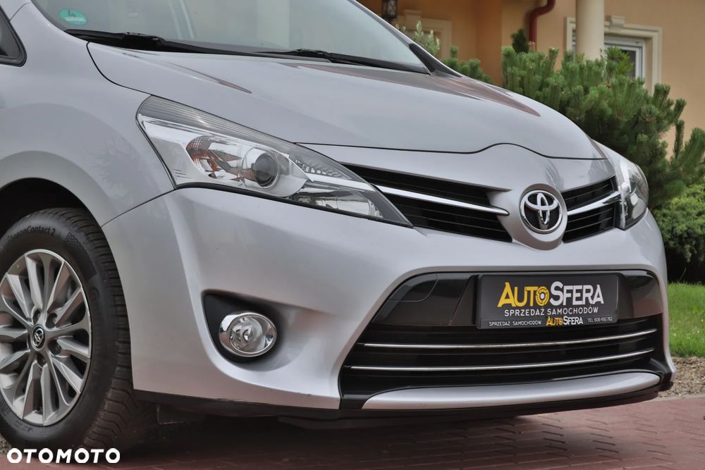 Toyota Verso 1.8 Premium 7os - 3