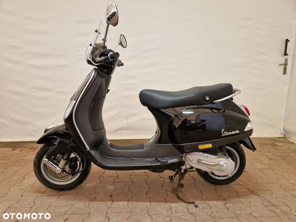 Piaggio Vespa - 3