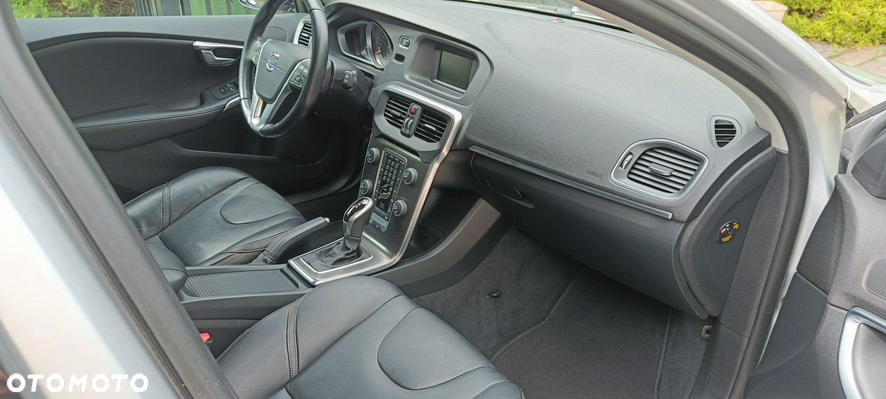 Volvo V40 Cross Country T4 AWD Geartronic Summum - 24