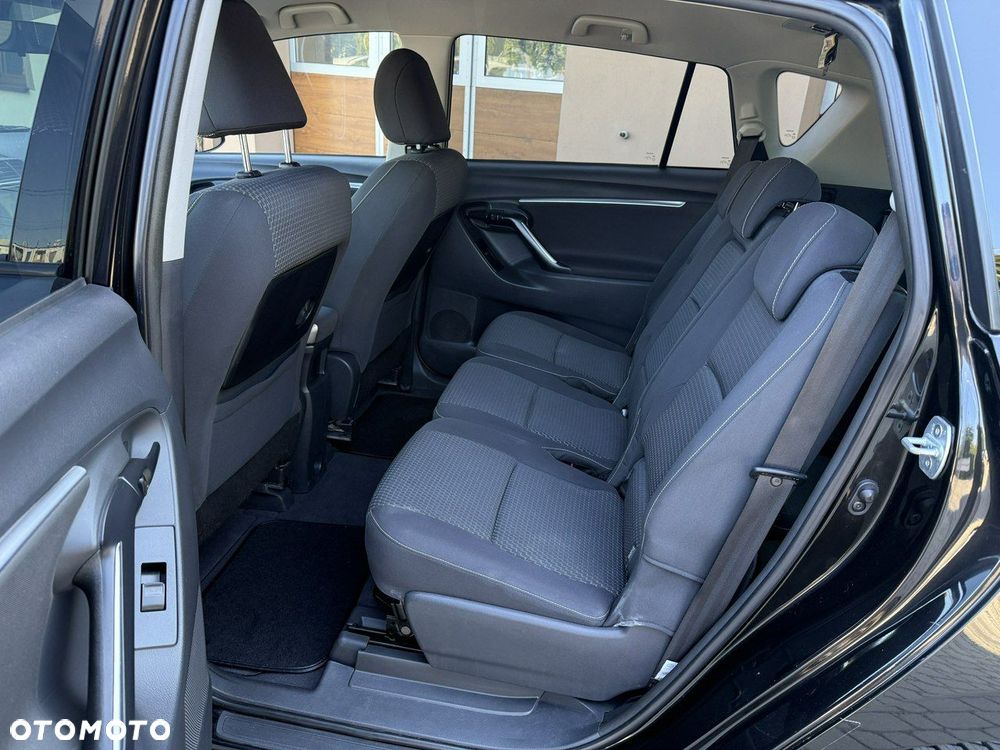 Toyota Verso 1.6 7-Sitzer Comfort - 24