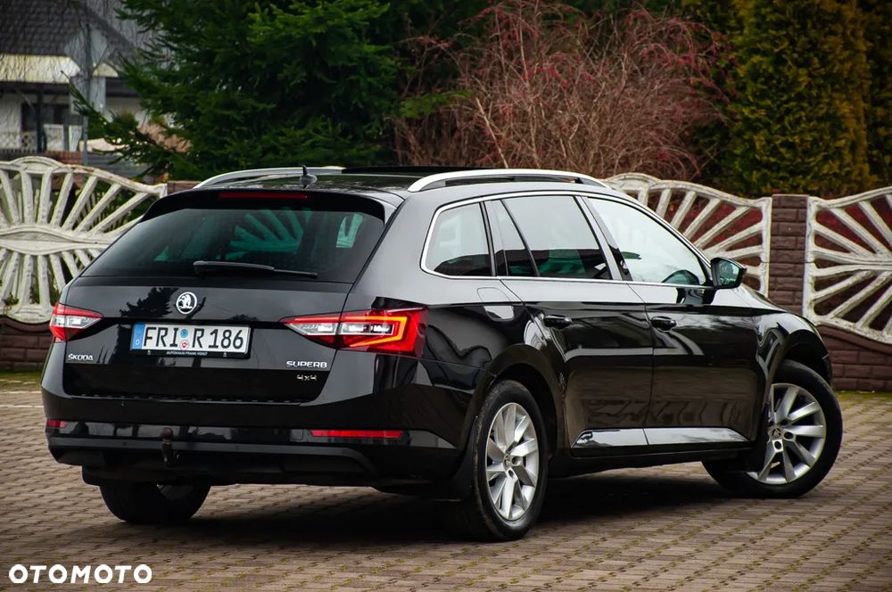Skoda Superb 2.0 TDI 4x4 DSG Premium Edition - 4