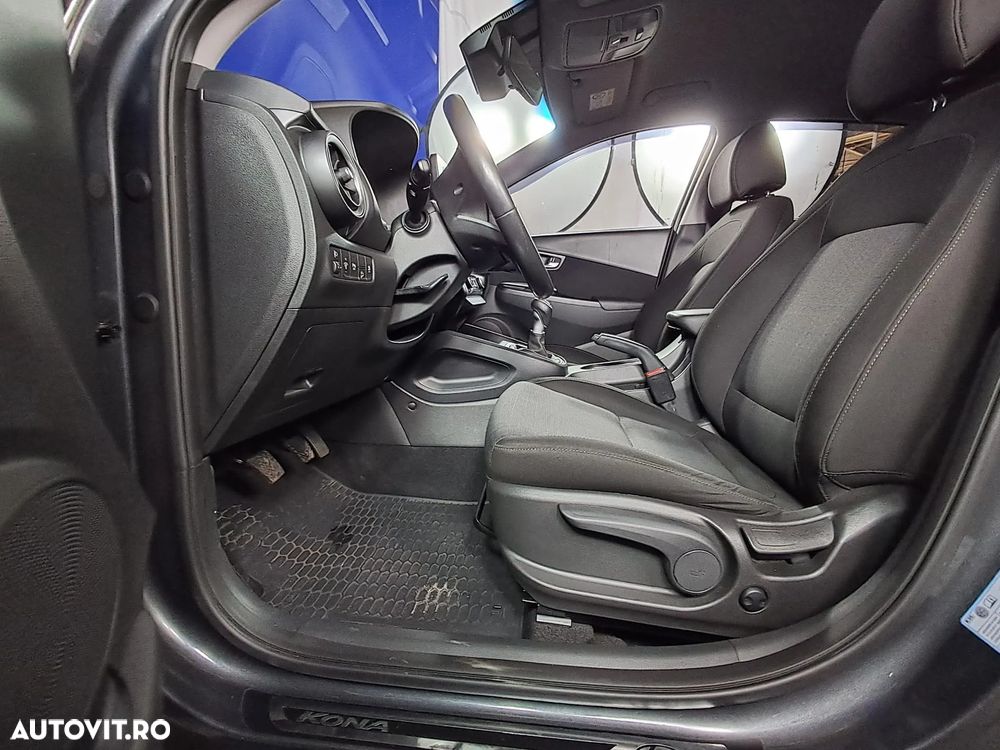 Hyundai KONA 1.0 T-GDI 120 CP 6MT 2WD Comfort - 11