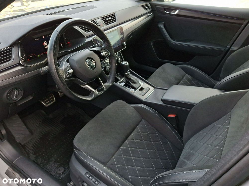 Skoda Superb 2.0 TSI Sportline DSG - 9