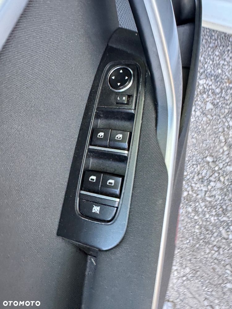 Kia Ceed - 26