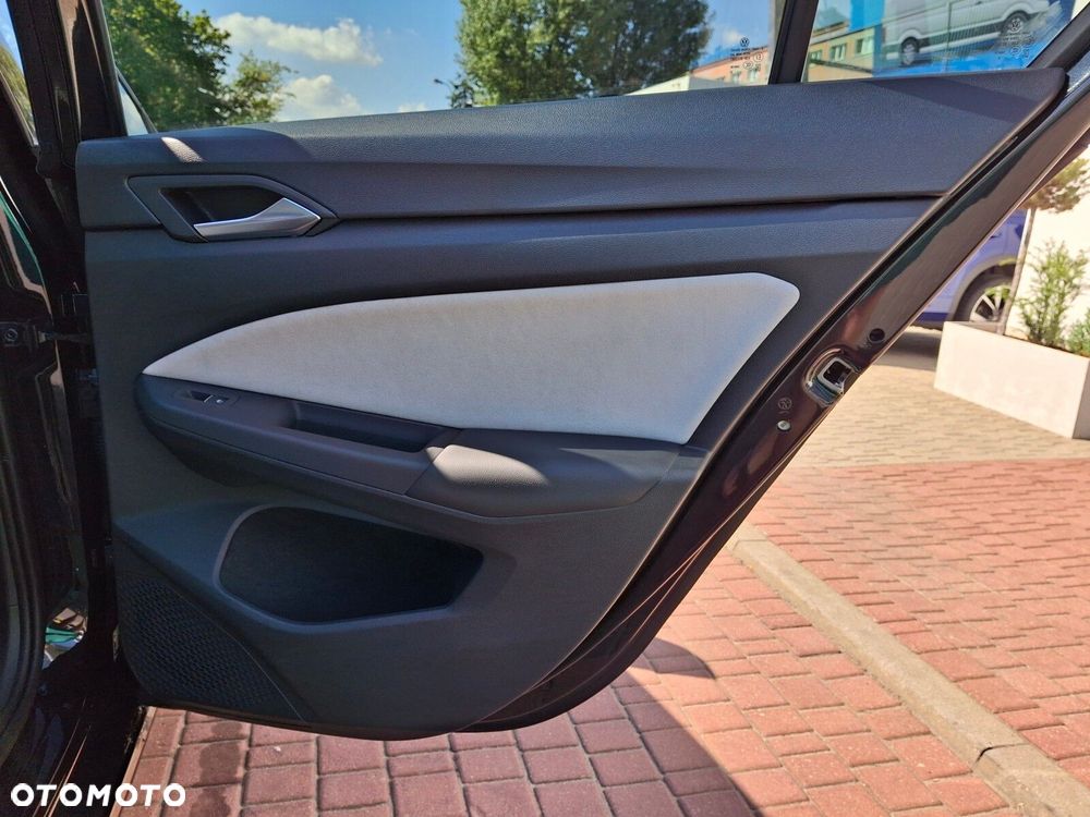 Volkswagen Golf - 19