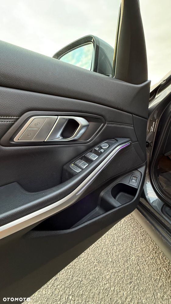 BMW Seria 3 - 13