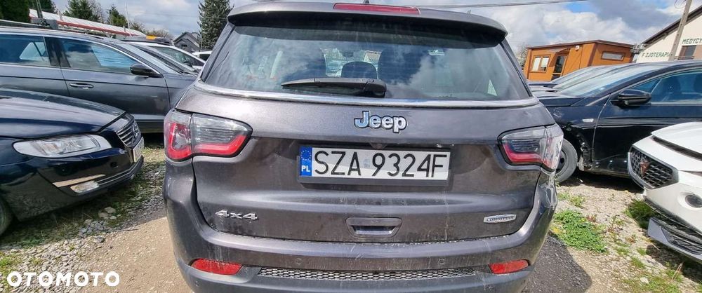 Jeep Compass - 16