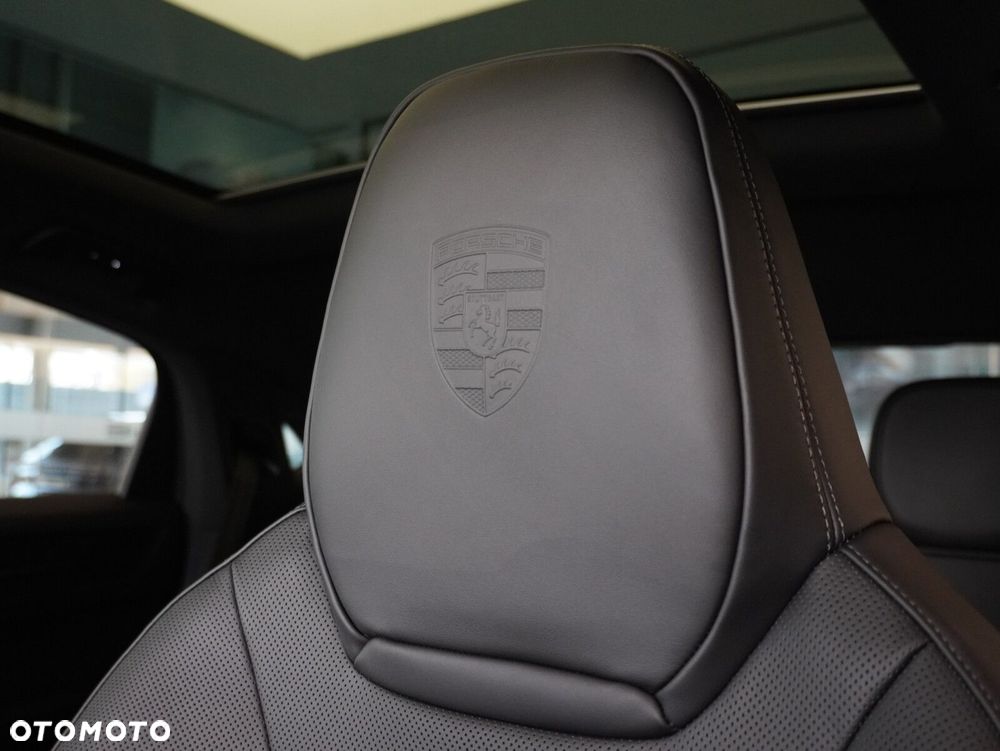 Porsche Cayenne S E-Hybrid PHEV Black Edition - 27