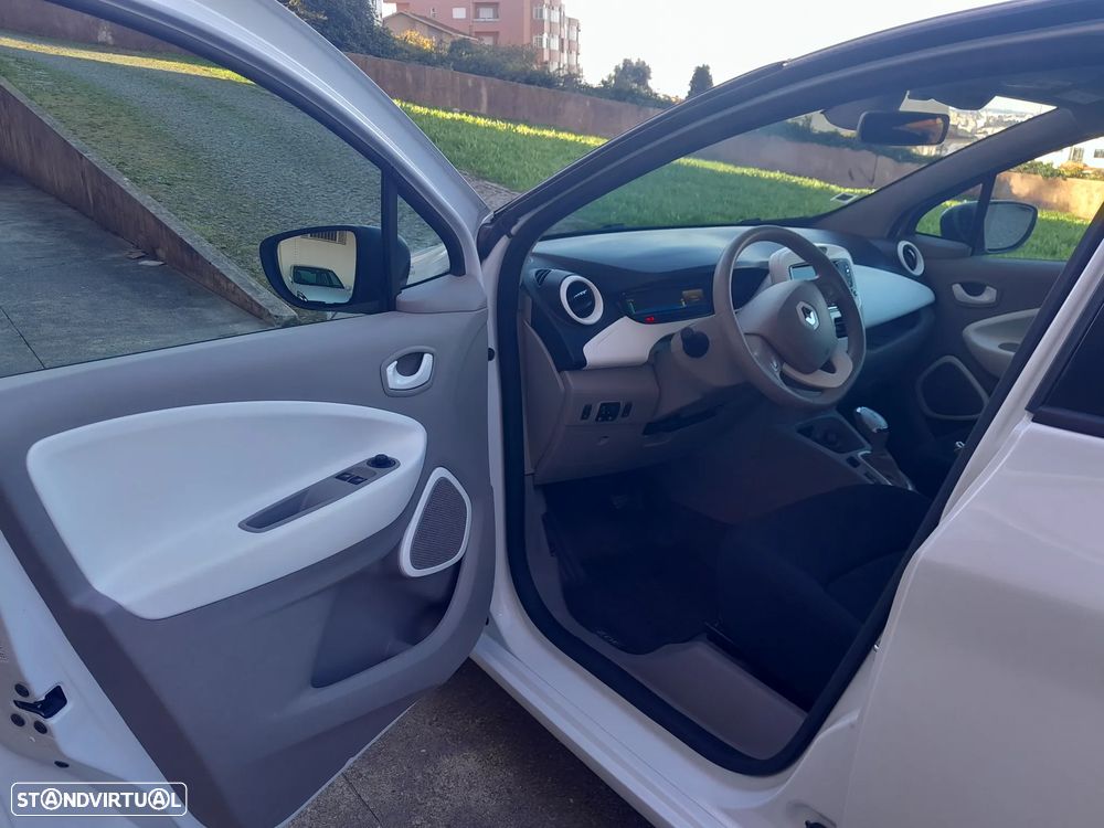 Renault Zoe (c/ Bateria) 41 kwh Life - 23