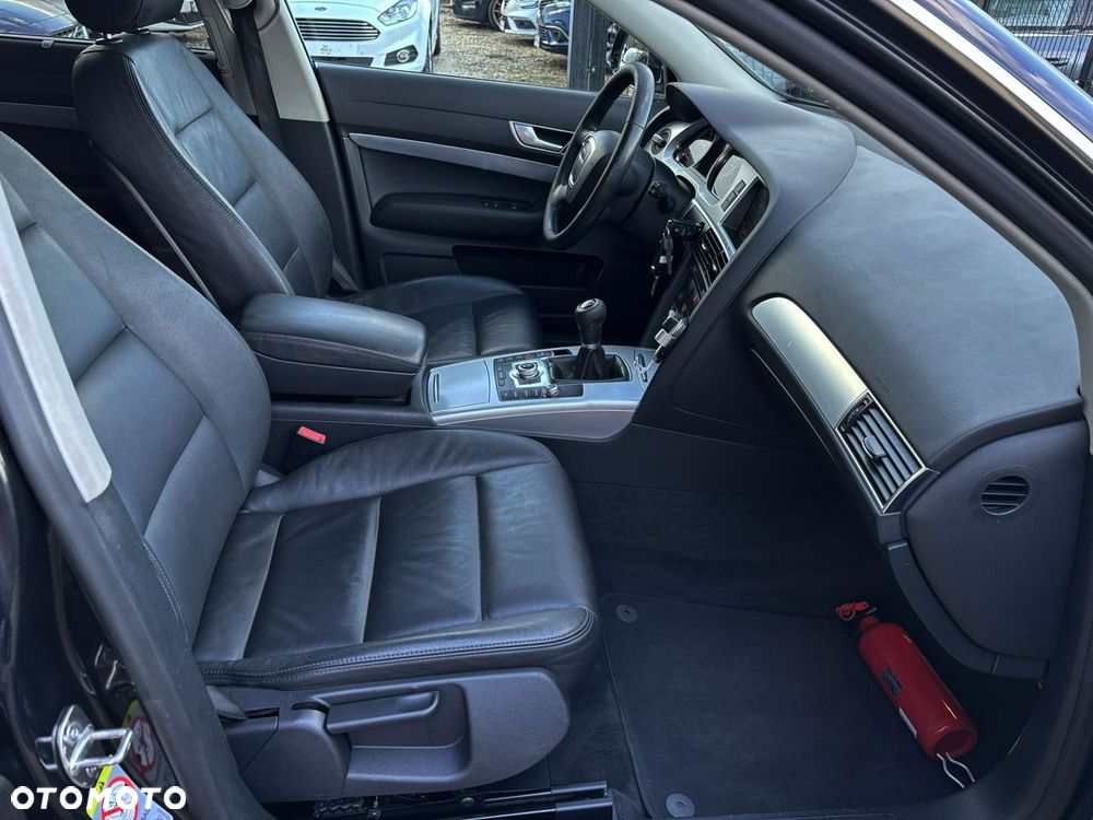 Audi A6 Avant - 30