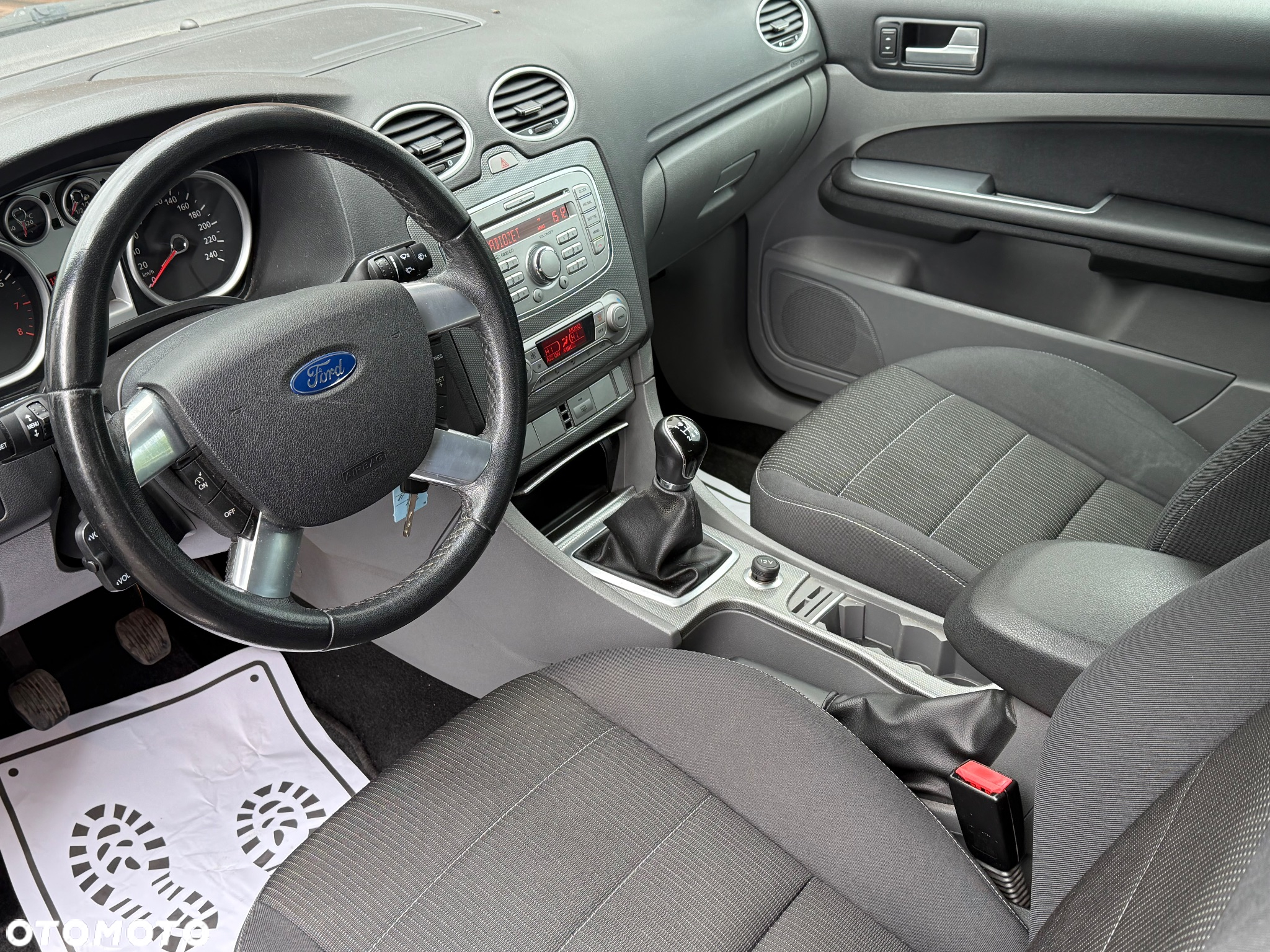 Ford Focus 1.8 Titanium - 5