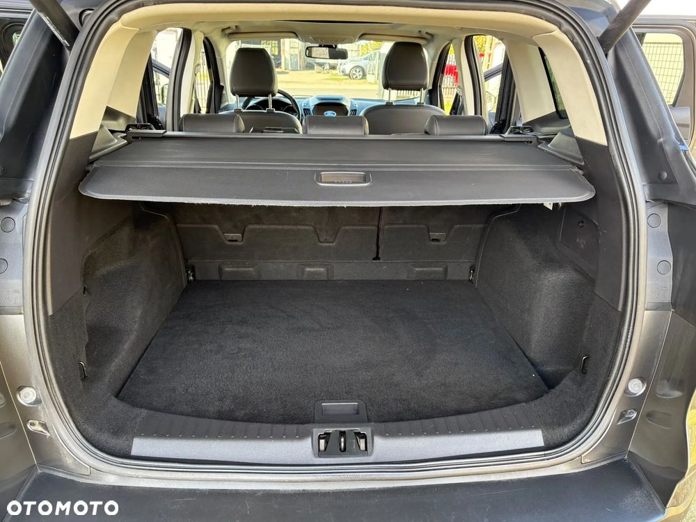 Ford Kuga 2.0 TDCi 2x4 Titanium - 15
