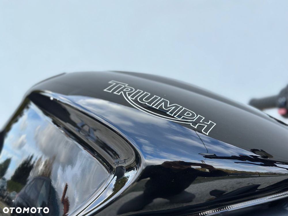 Triumph Speed Triple - 10