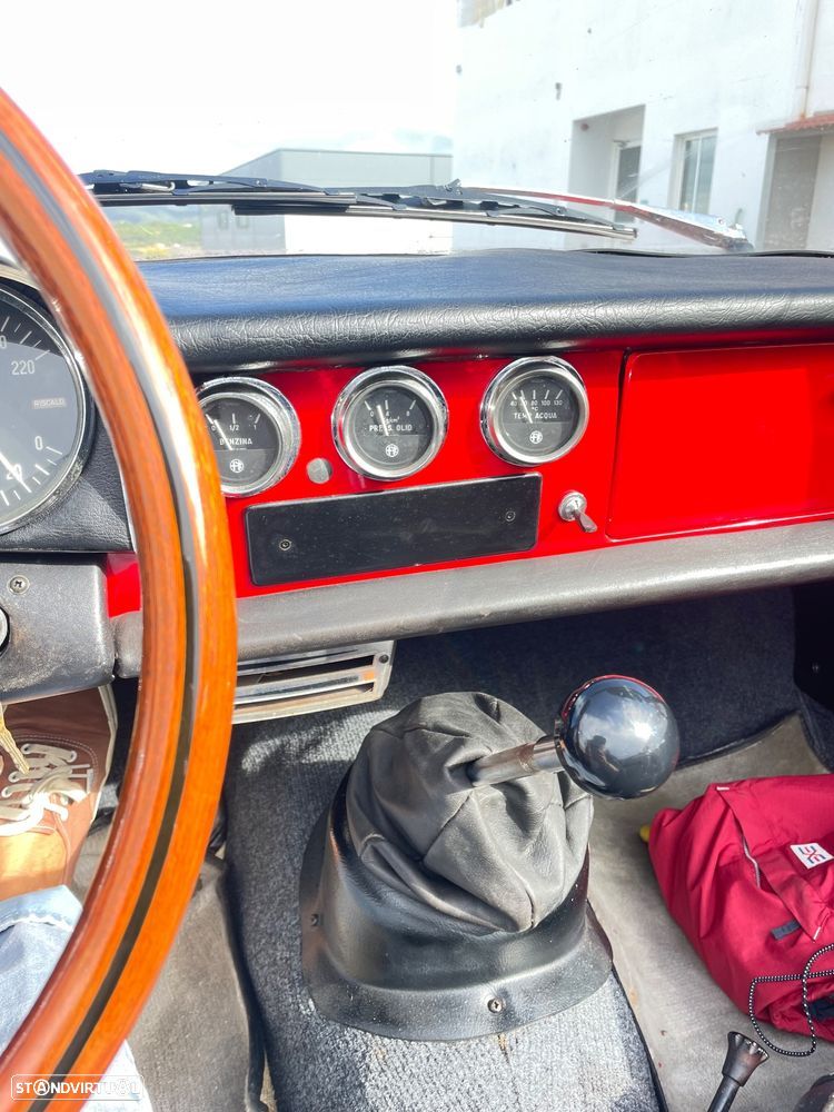 Alfa Romeo Spider - 26