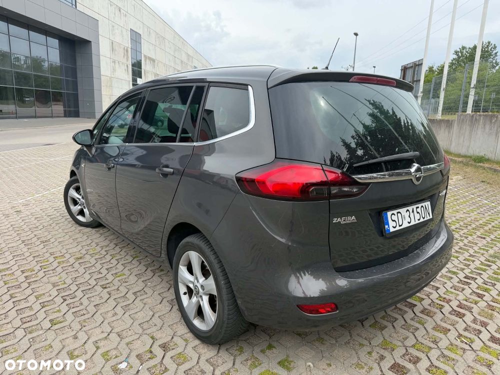 Opel Zafira - 8