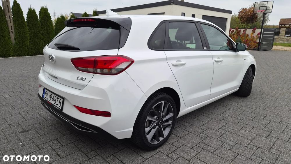 Hyundai i30 1.5 T-GDI 48V-Hybrid DCT N-Line - 28