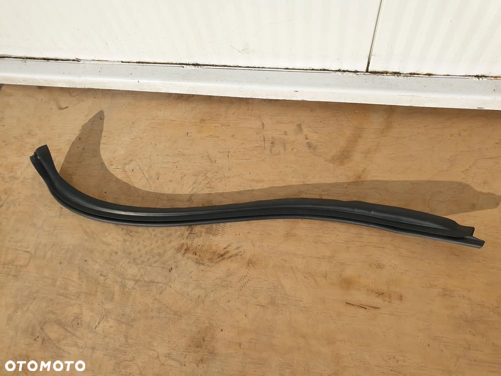 LISTWA ZGARNIAJĄCA PRZYSZYBOWA  LEWY LEWA  PRZÓD TYŁ MERCEDES S KLASA  W222 A2226730165 A22267303 USZCZELKA DRZWI - 32