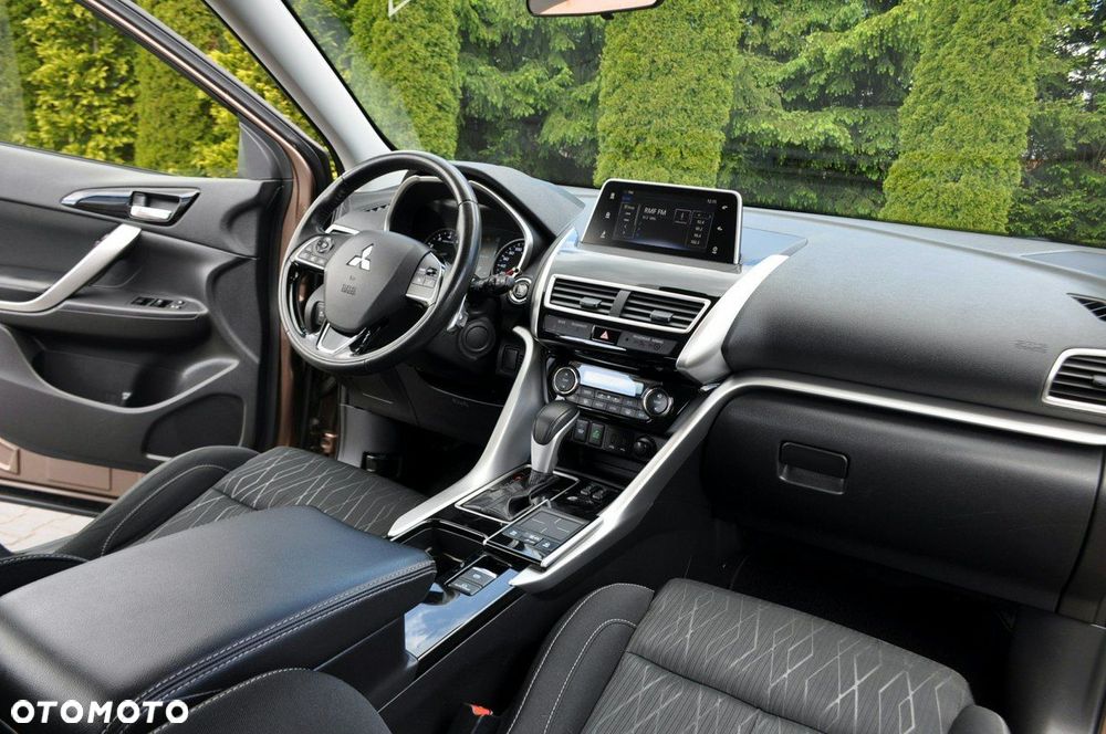 Mitsubishi Eclipse Cross - 24