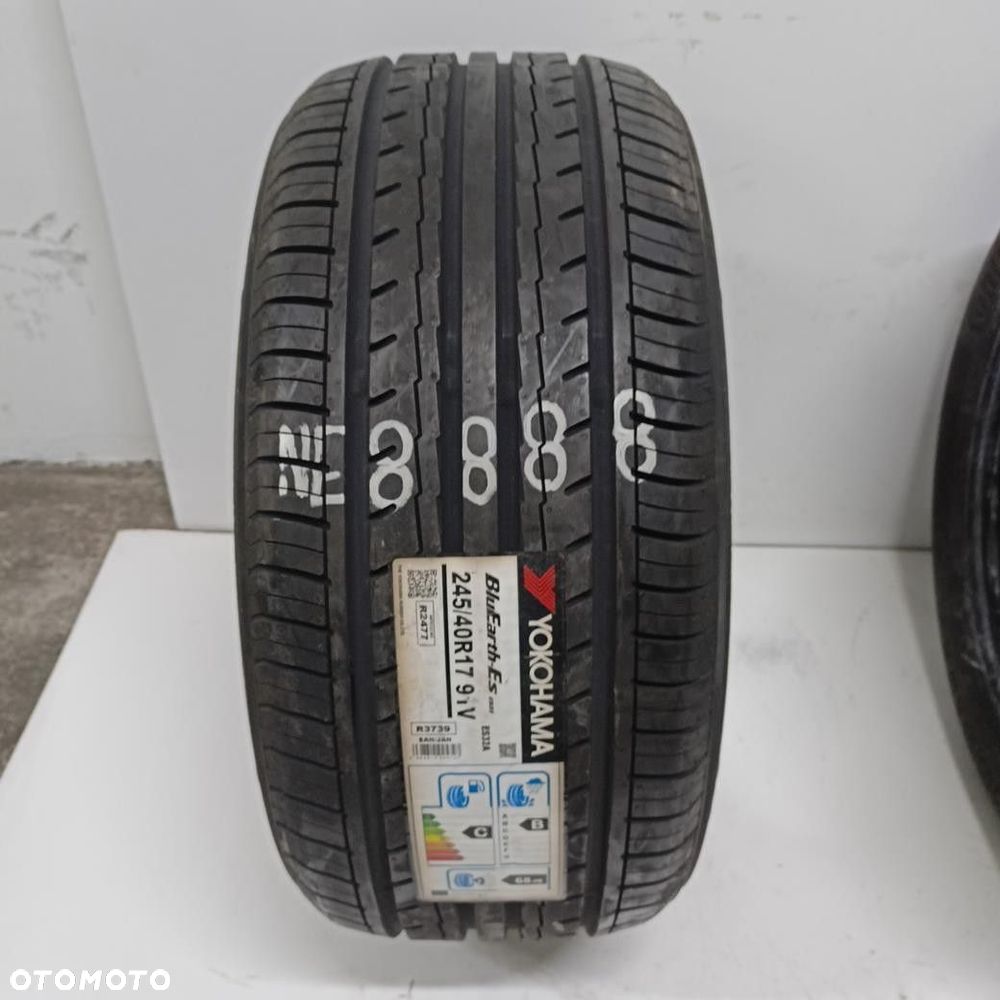 Opona 245/40/17 Yokohama ES32A (NE8888)
