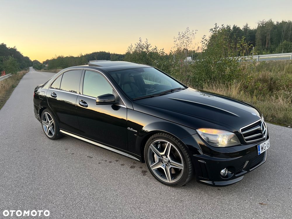 Mercedes-Benz Klasa C 63 AMG T 7G-TRONIC - 11