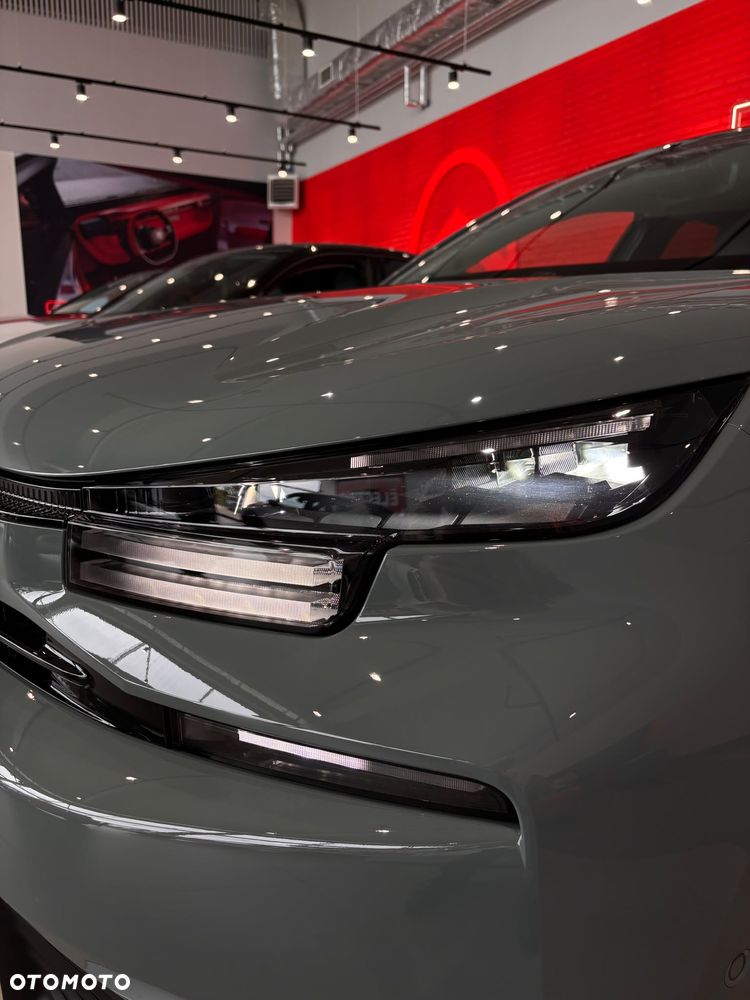 Citroën C4X 1.2 mHEV Max eDCT6 - 8