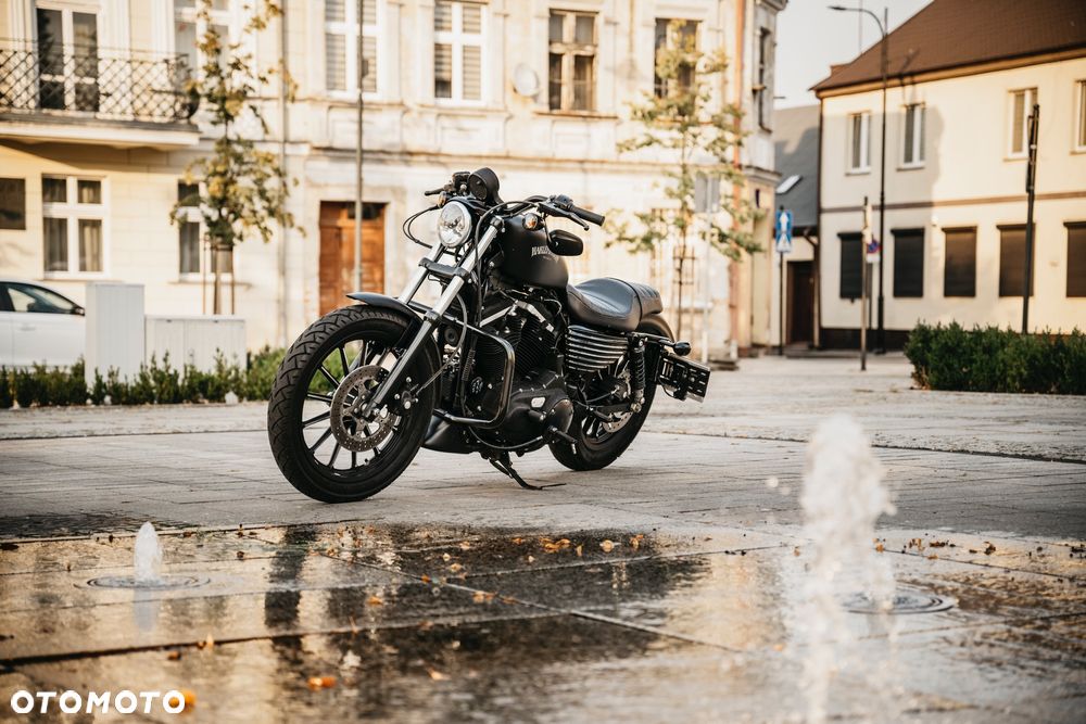 Harley-Davidson Sportster Iron 883 - 1