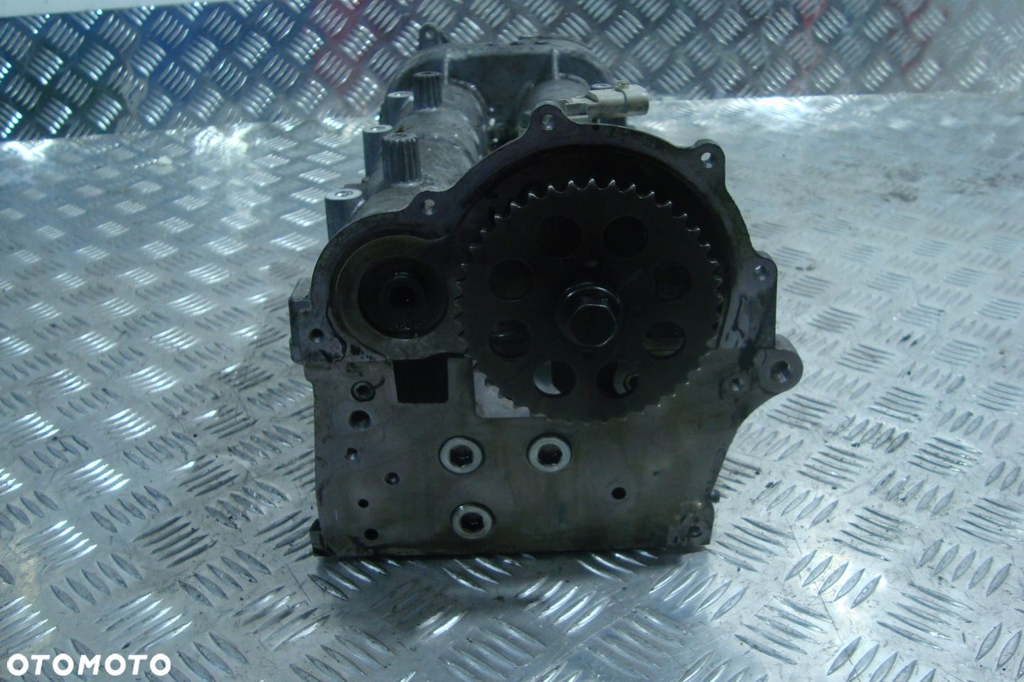 GŁOWICA WAŁKI POKRYWA ZAWORÓW 1,3 DDIS SUZUKI SWIFT MK7 10-17 - 4