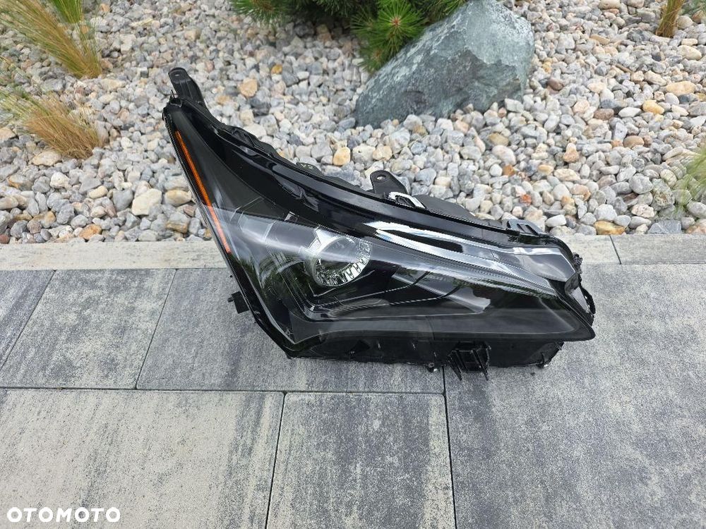 LEXUS NX I 1 Lampa prawa przód Full Led Bez Doświetlania 78-27 V2 2014-2021 - 2
