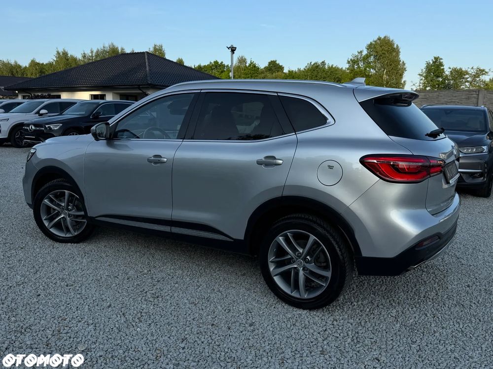 MG EHS PHEV Luxury - 8