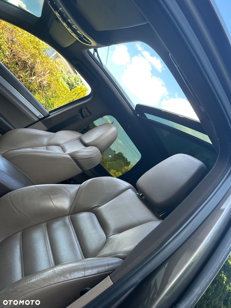 Porsche Cayenne Platinum Edition - 12