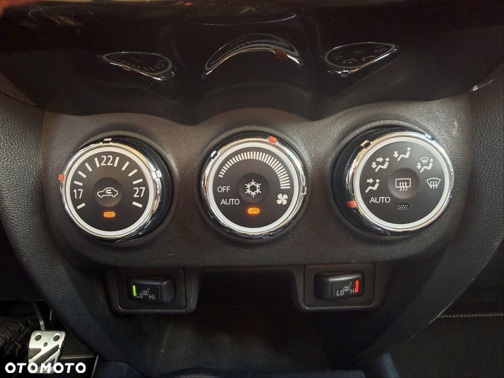 Mitsubishi ASX 1.6 Instyle - 22