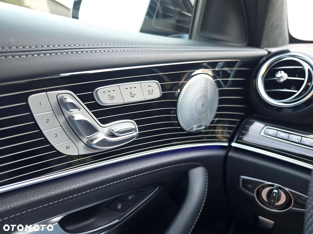 Mercedes-Benz Klasa E AMG 63 S 4-Matic+ - 33