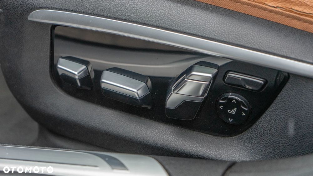 BMW Seria 7 740d xDrive - 12
