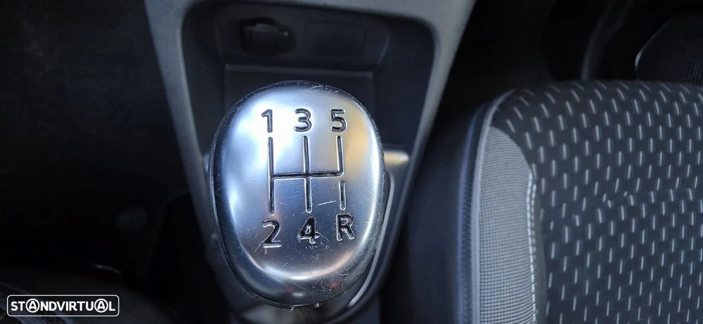 Renault Captur 1.5 dCi Exclusive C/Pneu - 24