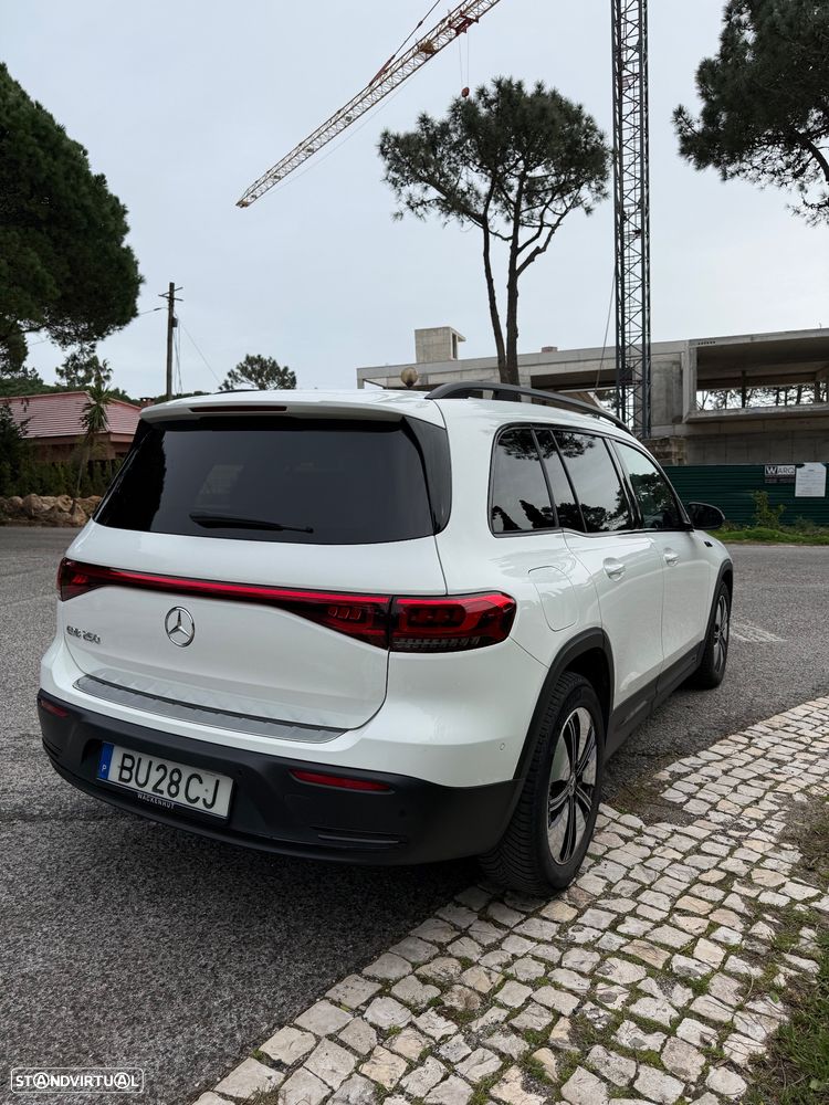 Mercedes-Benz EQB 250 Edition 1 - 4
